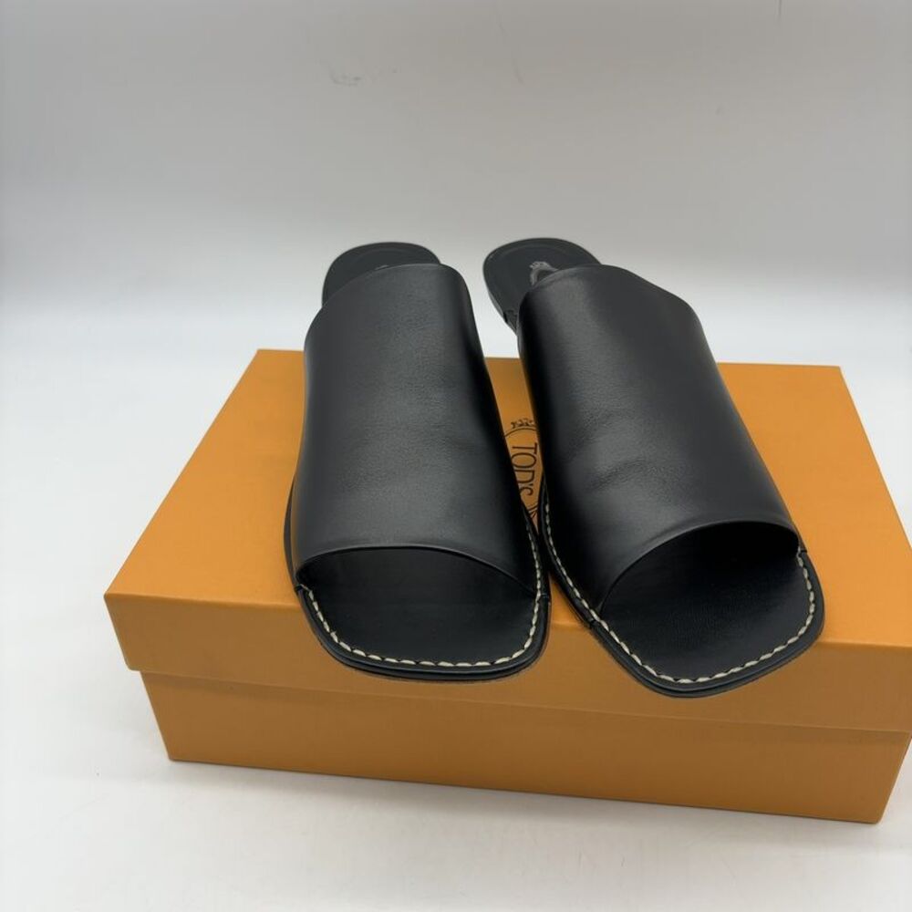 Tod's Black Leather Slip-On Kitten Heels